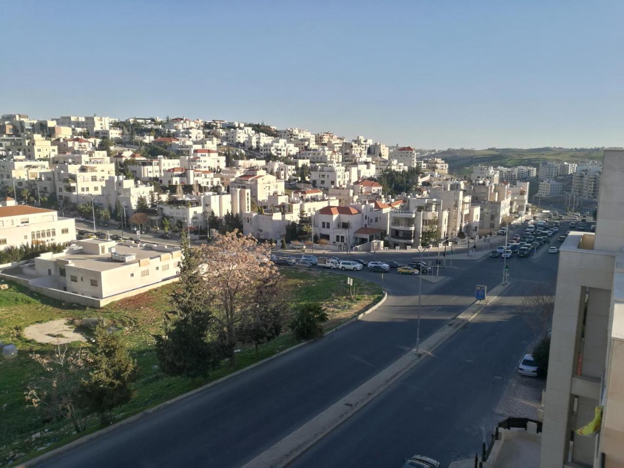 Dair Ghbar Gate Apartments Amman Eksteriør billede